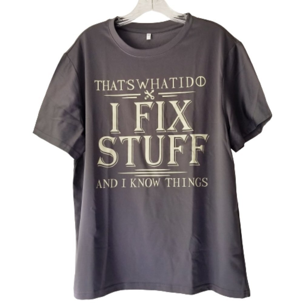 Crew Neck T-Shirt with Tools Graphic Size Medium